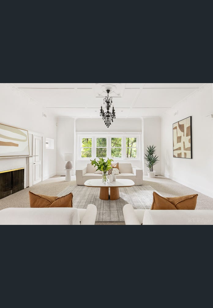 8 Warra Street, Toorak