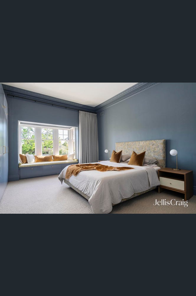 92 Parkhill Road, Kew