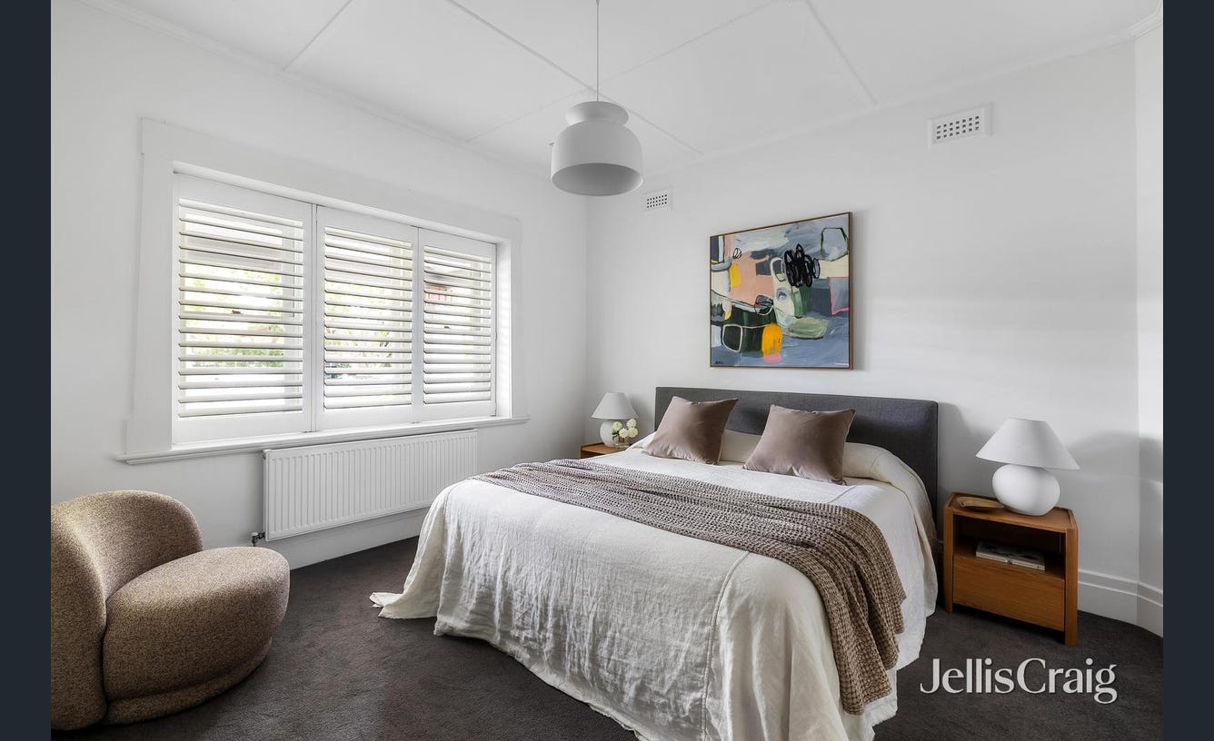 9 Kerferd Street, Malvern East