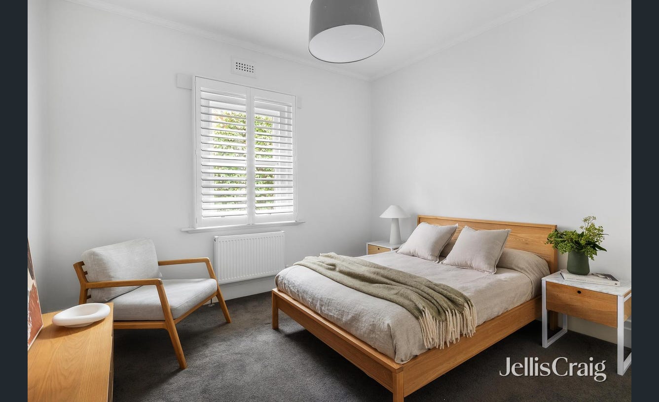 9 Kerferd Street, Malvern East
