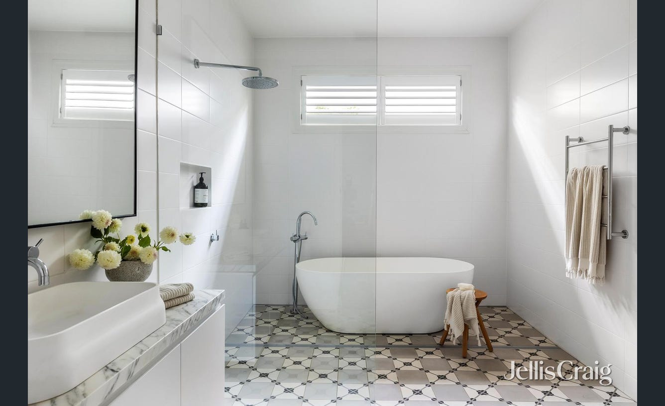 9 Kerferd Street, Malvern East