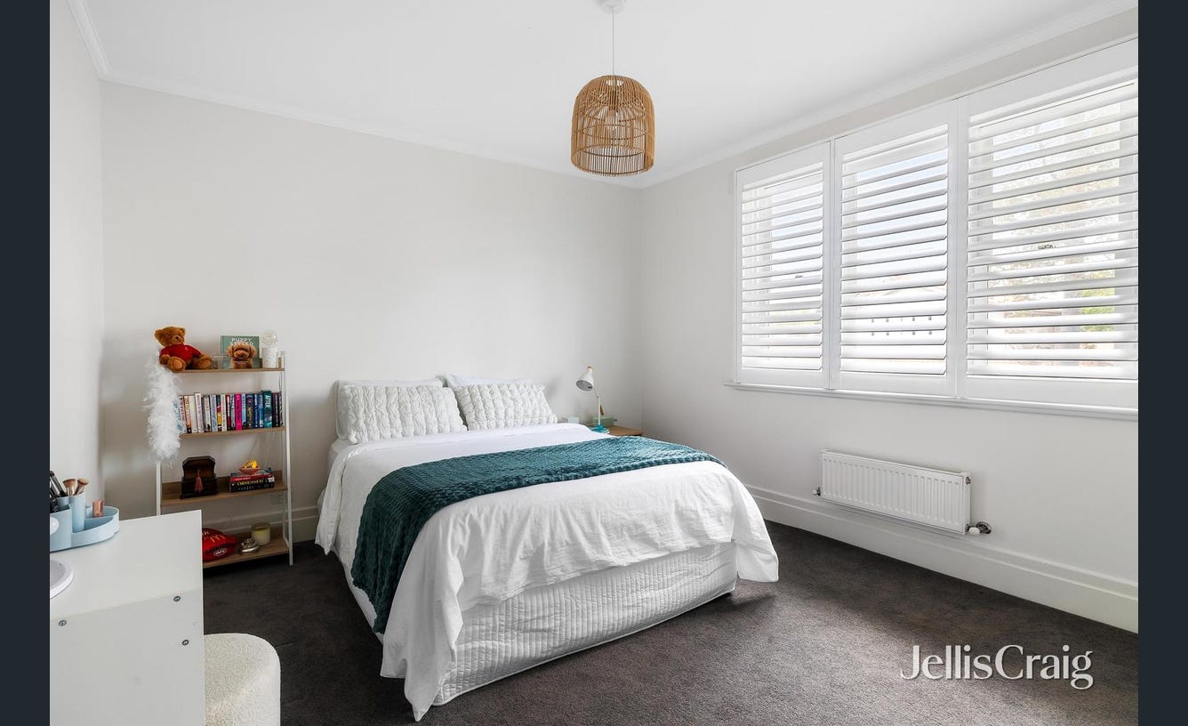 9 Kerferd Street, Malvern East