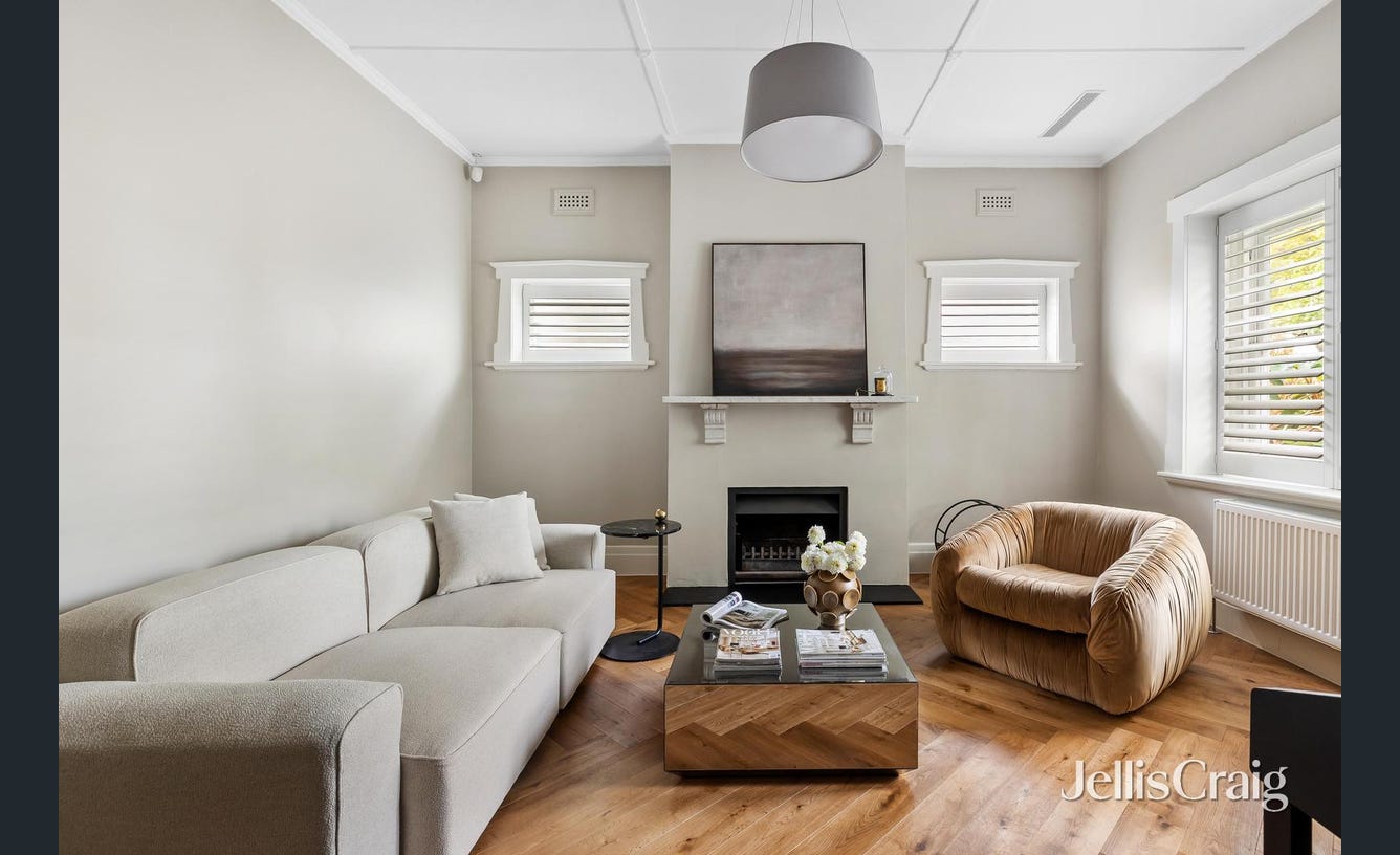 9 Kerferd Street, Malvern East