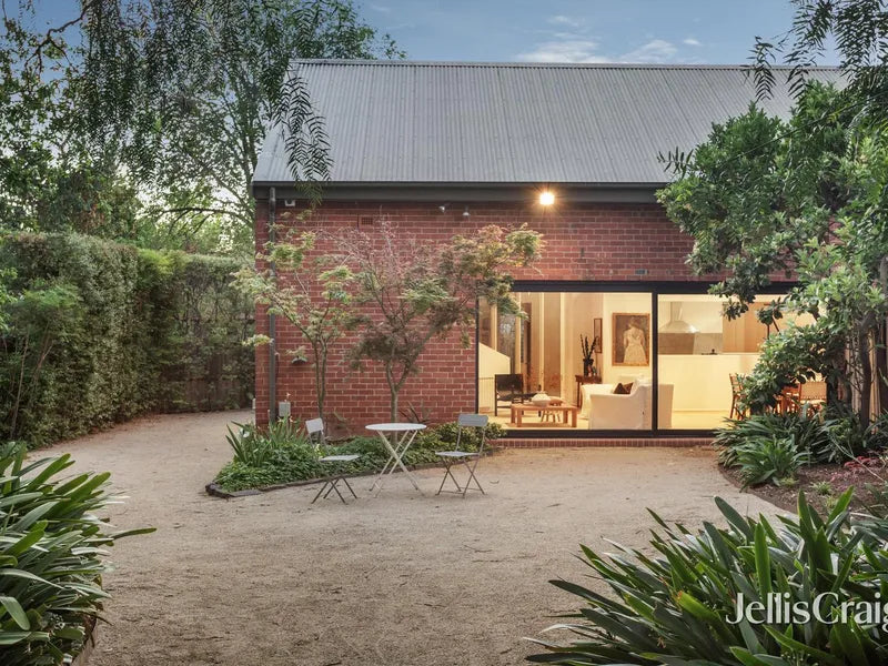 9 Meryl Street, Armadale