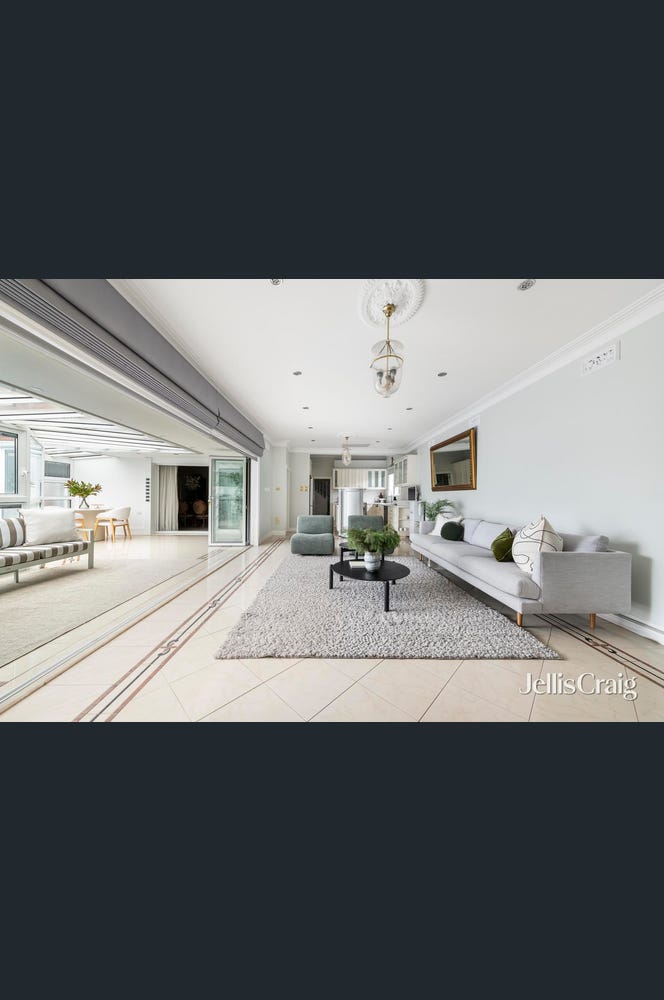 9 Thomas Street, Kew