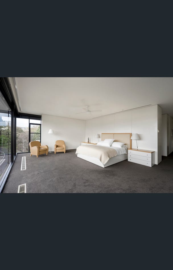 9 Winifred Crescent, Toorak