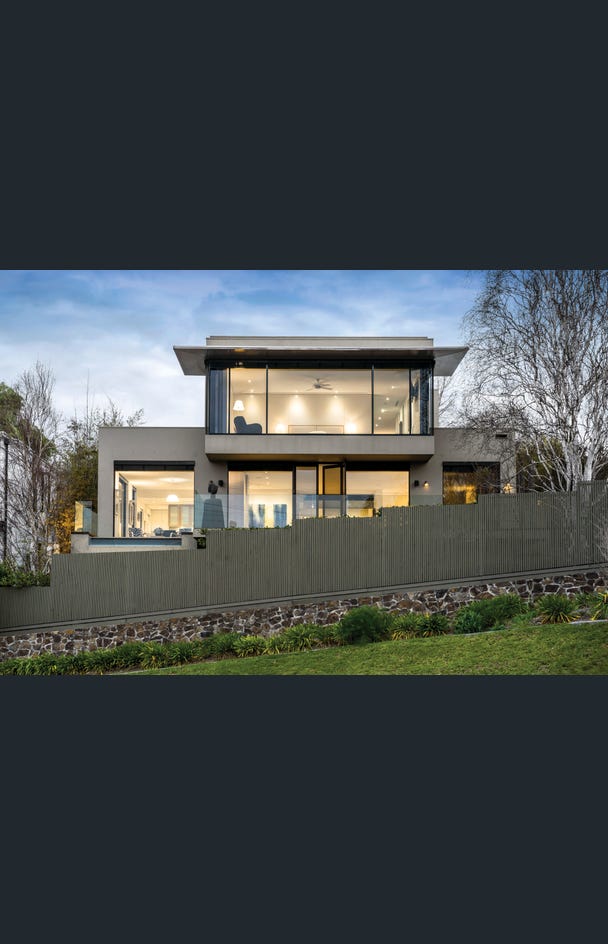 9 Winifred Crescent, Toorak